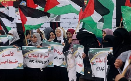 سجن "النقب" تواصل عزل 68 أسيرا وتجريدهم من احتياجاتهم الأساسية