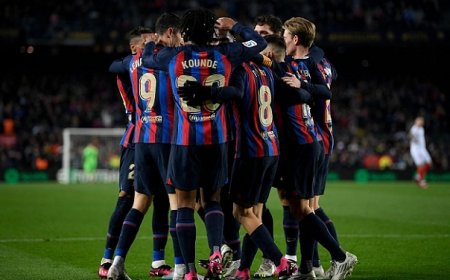 برشلونة يسحق إشبيلية ويبتعد في صدارة الليغا