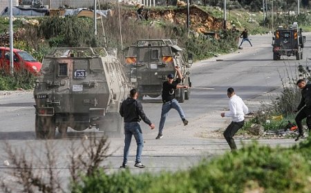 مواجهات واعتقالات بالضفة واشتباكات بنابلس