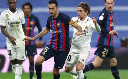برشلونة سيظهر بشعار مختلف على قميصه خلال مواجهة الكلاسيكو