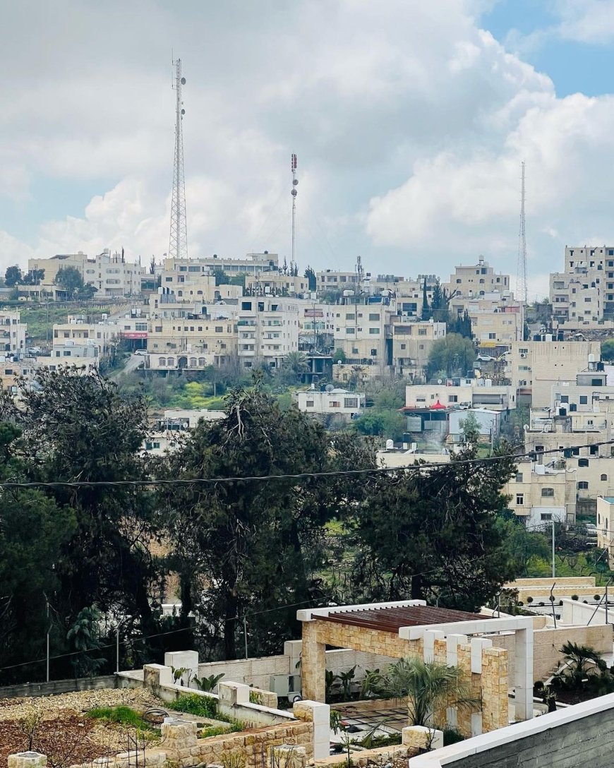 تستقر الأجواء وترتفع درجات الحرارة مع بقاء الأجواء غائمة جزئياً إلى غائمة حتى الجمعة