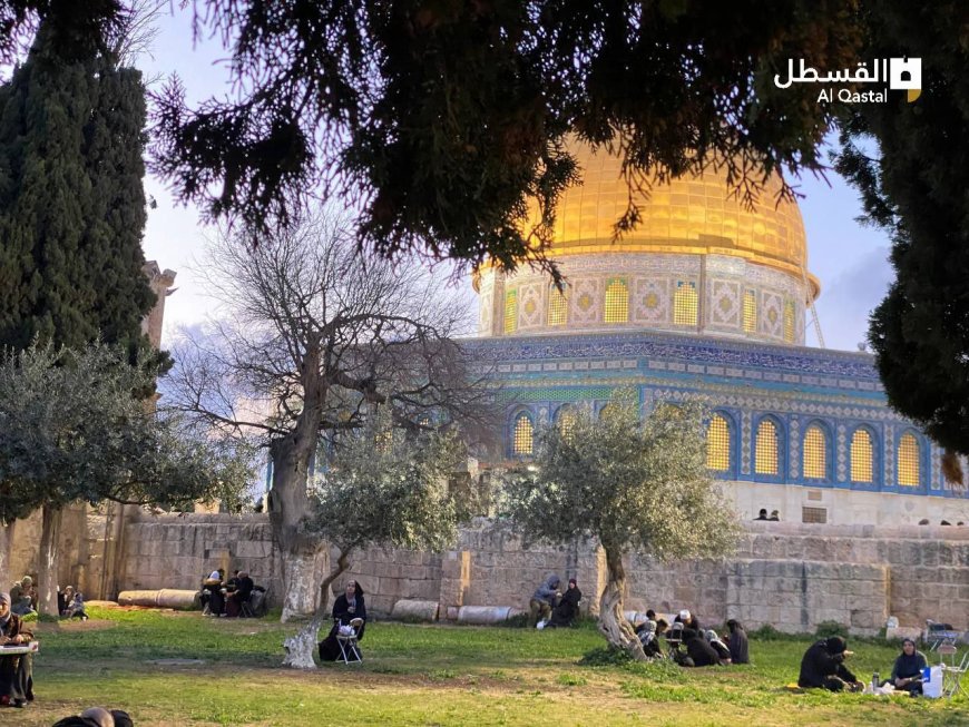 صور من إفطار الأهالي في باحات المسجد الأقصى المبارك. بالقدس في اليوم الرابع من رمضان 26 مارس 2023