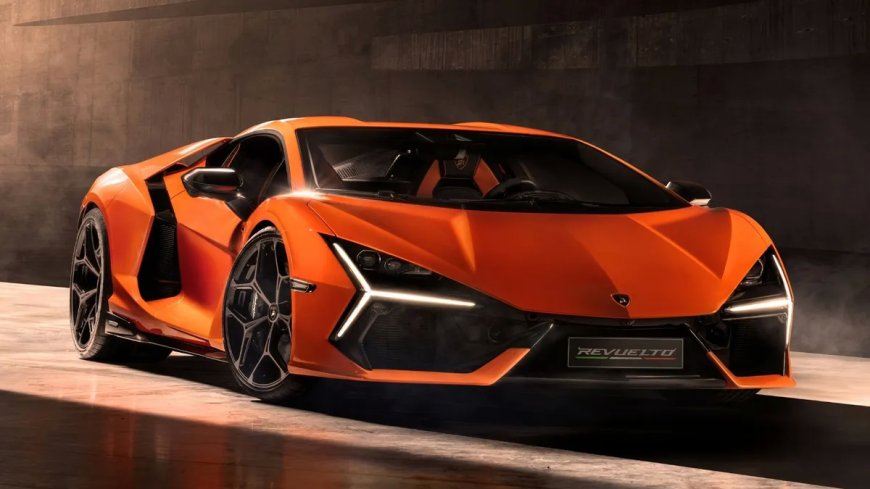 تعرف على Lamborghini Revuelto: أول سيارة خارقة هجينة للشركة