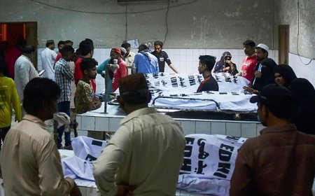 11 قتيل في تدافع خلال توزيع معونات غذائية في باكستان