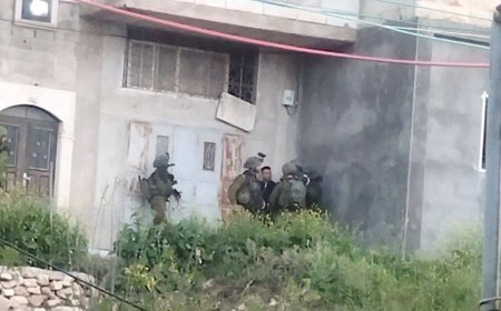 مواجهات وإعتقالات واصابات في بلدة بيت أمر شمال الخليل