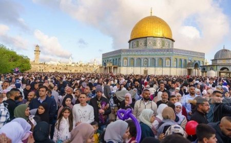 القدس: 120 ألف مصل أدوا صلاة العيد في المسجد الأقصى المبارك