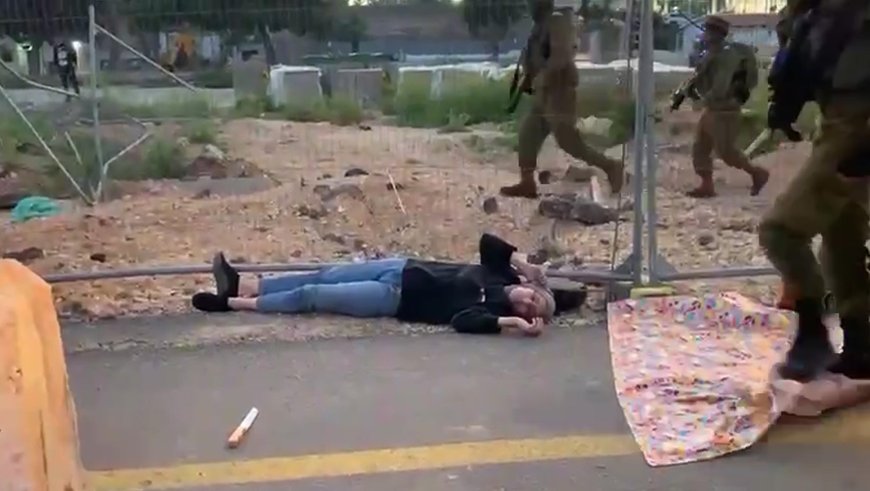 الإحتلال يطلق النار على فتاه فلسطينية بزعم تنفيذ عملية طعن في مفرق عتصيون شمال الخليل