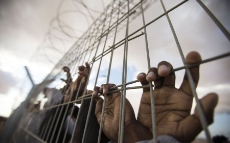 الضفة: مواجهات واعتقالات والاحتلال يفجر منزل عائلة الشهيد شحادة بنابلس