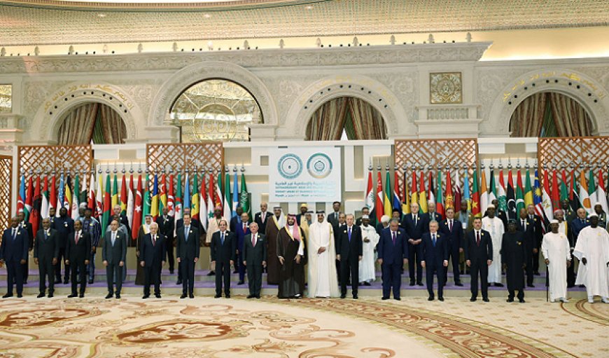 قمة الرياض تدعو لتوحيد الأراضي الفلسطينية بما يشمل غزة والضفة والقدس وتحذّر من توسّع عدوان إسرائيل